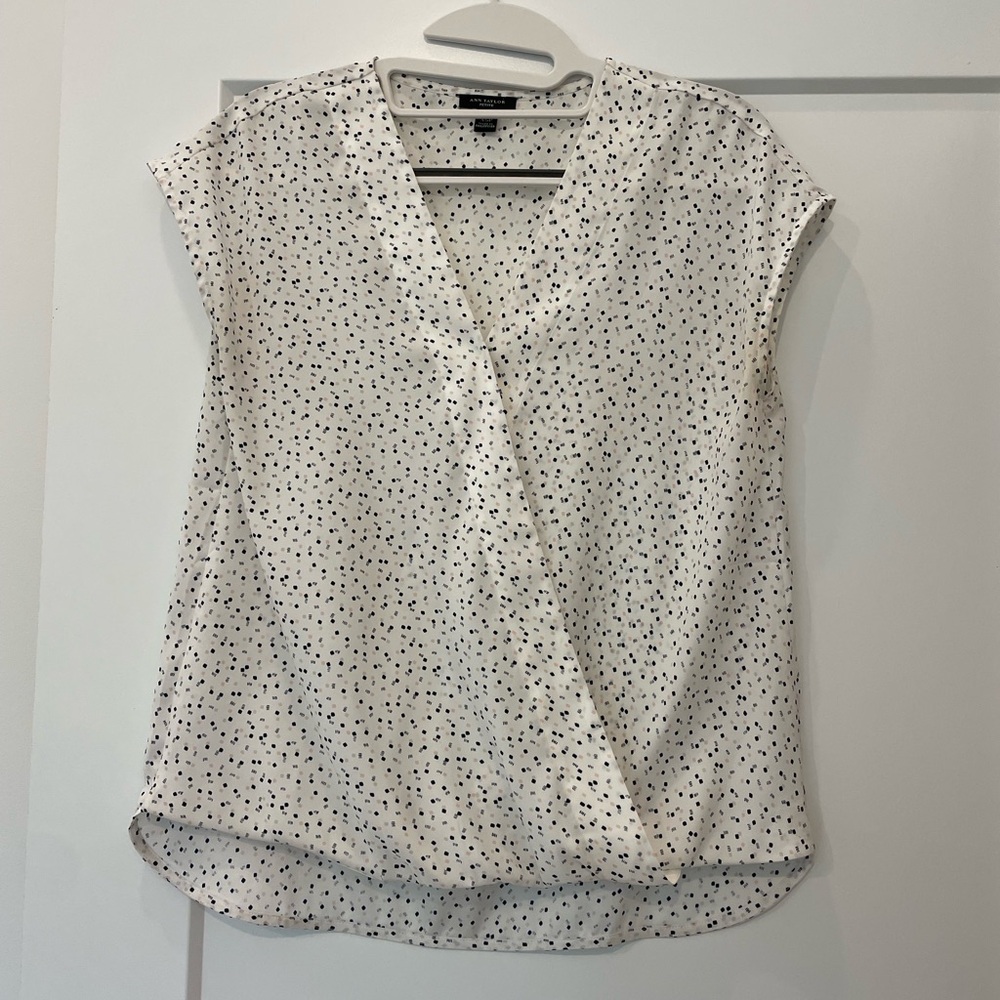 Ann Taylor White Blouse with confetti Polka Dot XSP faux wrap